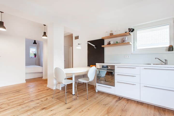 ELINA'S cozy flat, near the center