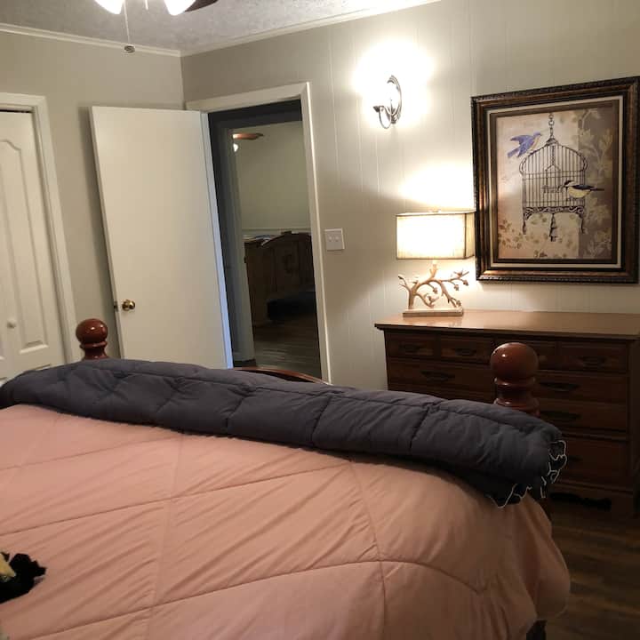 საძინებელი 1