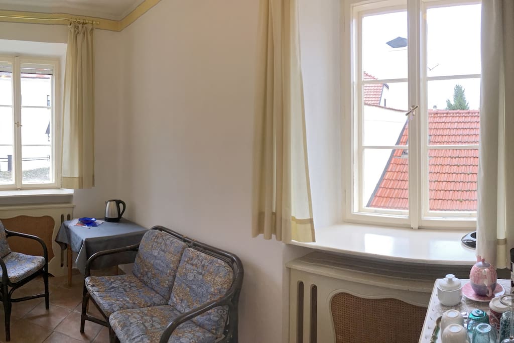 Orangerie Mandarina breakfast area