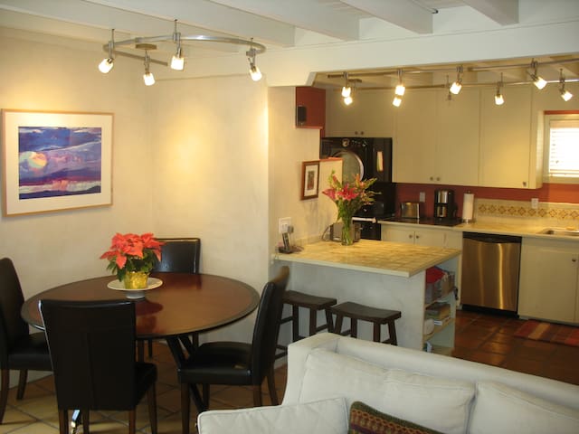 Downtown Santa Fe-Private and Quiet - Townhouses for Rent in Santa Fe