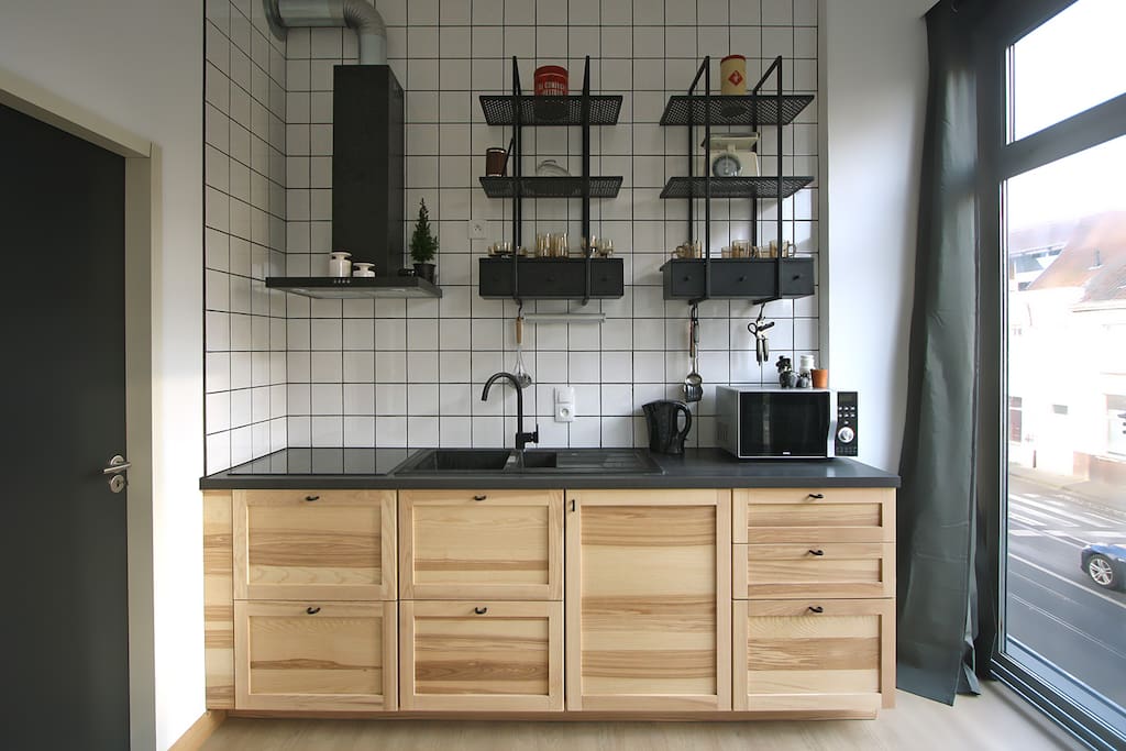 Kitchen with door to the pantry
