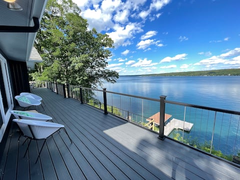 Secluded Lakefront Home! Fresh house fan favorite