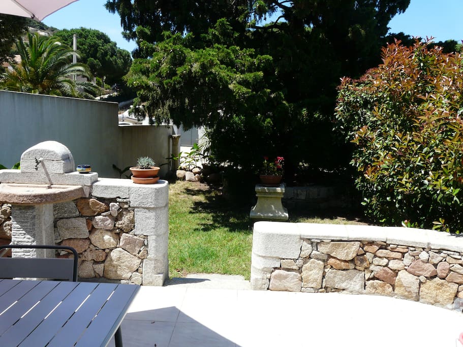 terrasse et jardin