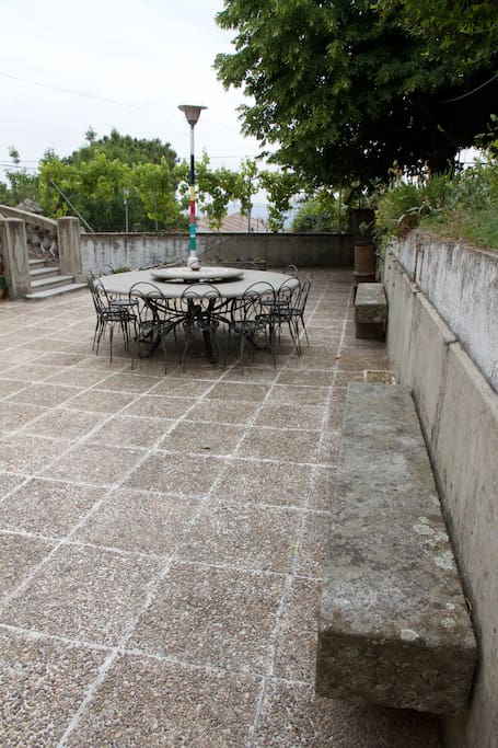 Bancos patio principal