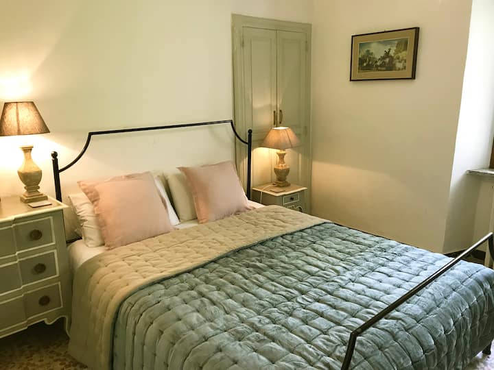 غرفة بيزا - الطابق الثاني