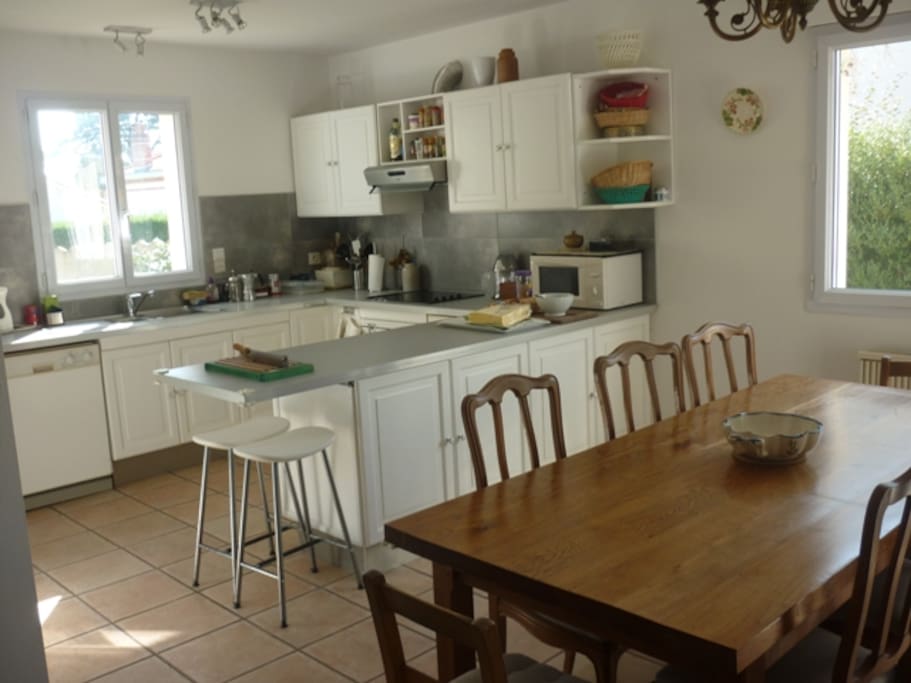 cuisine et coin repas pour le petit déjeuner