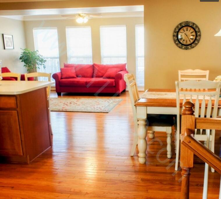 Comfortable Sun Room area off of kitchen