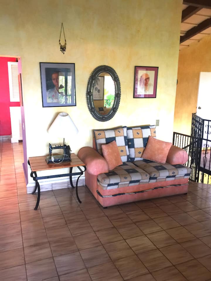Gran habitación en el segundo nivel