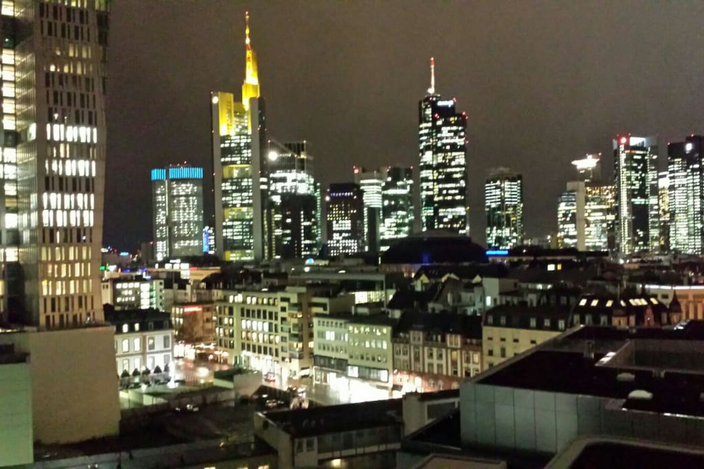 Thats the view of the living room. It is in the city centre next to hauptwache.