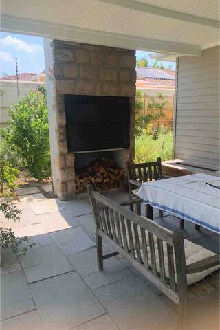 The Courtyard gallery image 5