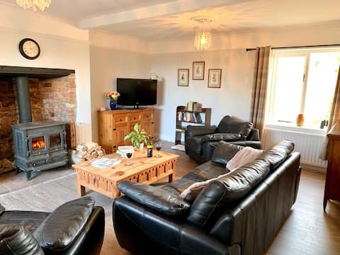 Successful Airbnb property: Garden Cottage in Causeway Coast And Glens District