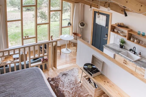 Sapling Treehouse at HoneyTree