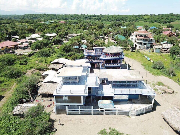 Maron's beach house Bed and breakfasts for Rent in Cabugao, Ilocos