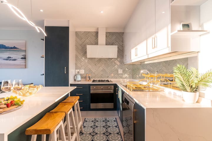 Cape Lions Sunset by Elevancy Living gallery image 2