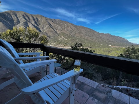 Mountain cabin with amazing view