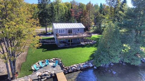 Bancroft, Paudash Lake Cottage with Hotub