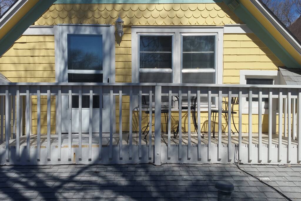 Rear rooftop patio for this studio unit exclusively