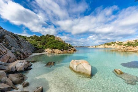 Sardinia1House4+garden+parking+near-by large beach