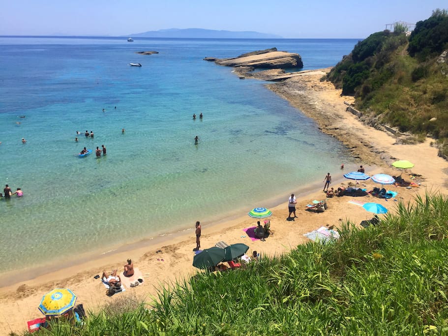 Spartia beach:shallow waters,sandy coast, underwater rocks for cliff jumping and snorkeling!