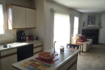 Personal Kitchenette, Shower. Use of Entire House.