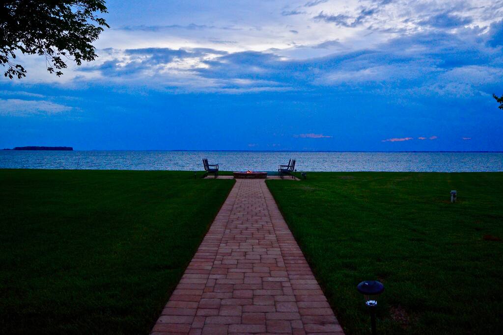 Bay Breeze Retreat Houses for Rent in Queenstown, Maryland, United States