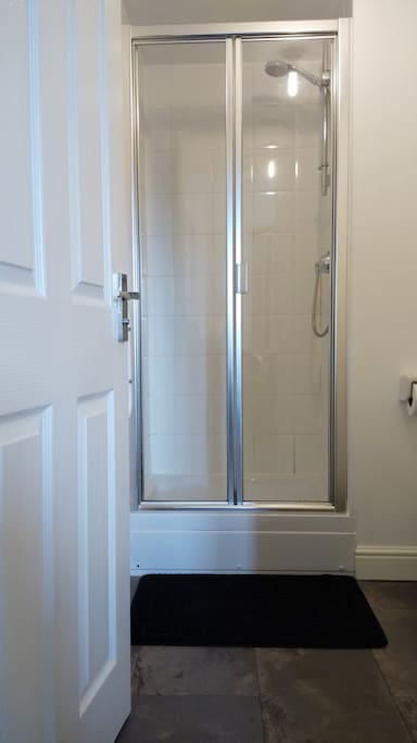 En Suite entrance