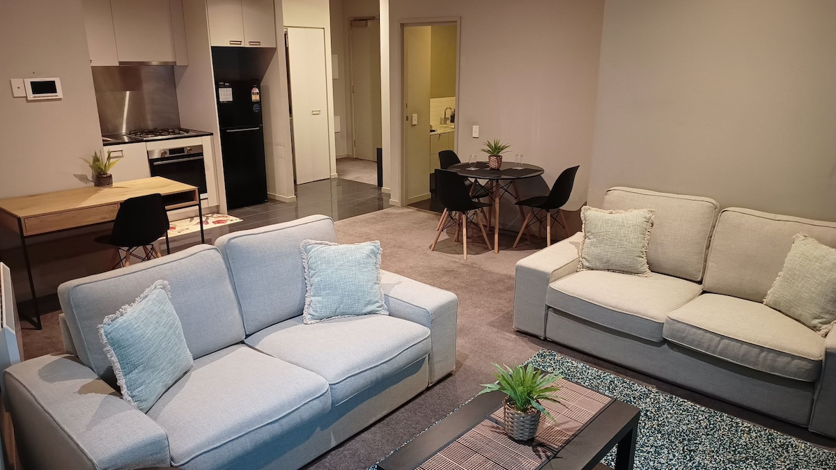Top performing Airbnb: Docklands Harbour 1 Bdrm Apartment in Docklands