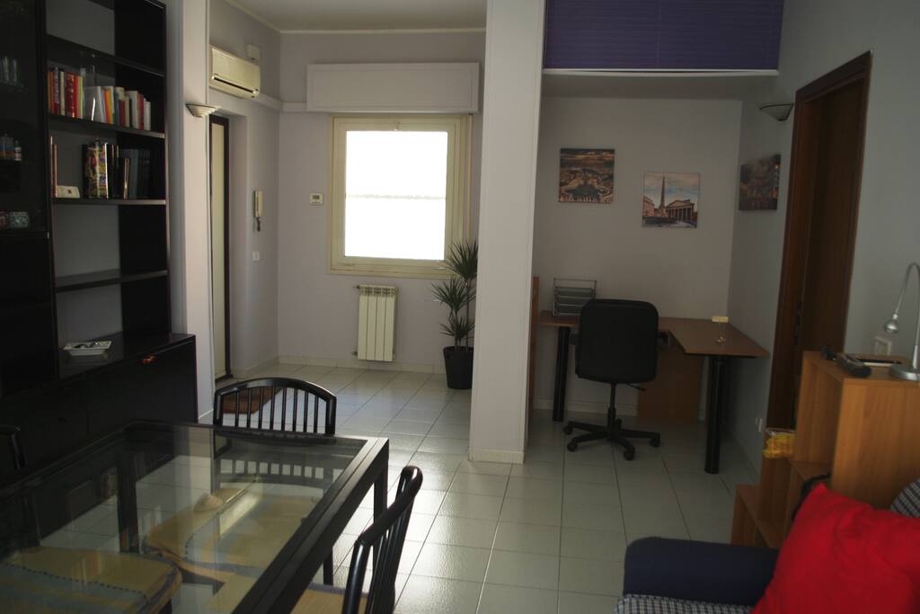 Soggiorno - sala da pranzo - studio