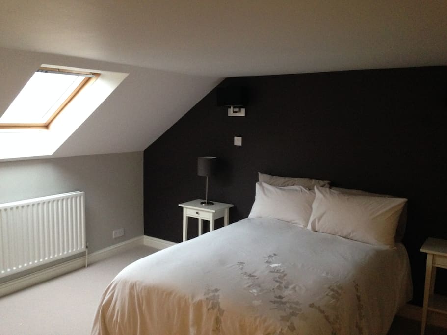 Mezzanine level bedroom