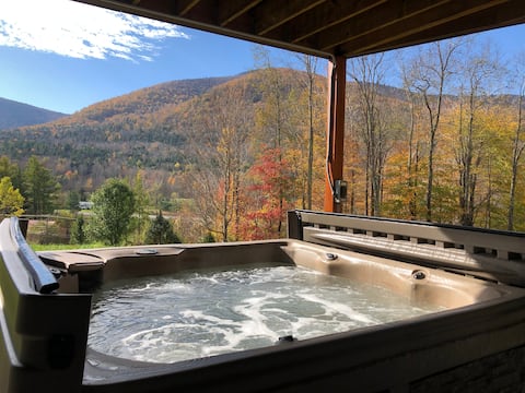 Luxury Hunter Mountain Home with Hot Tub
