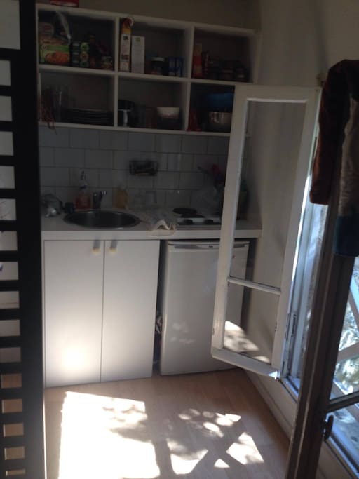 Cuisinette équipée