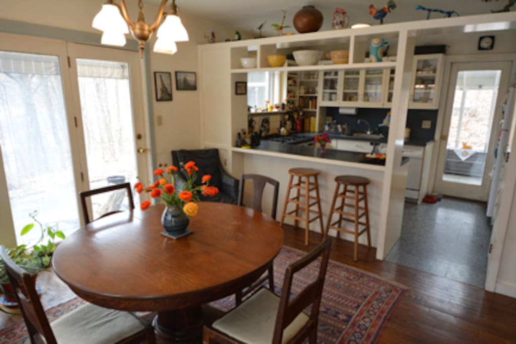 Dining room looking into kitchen