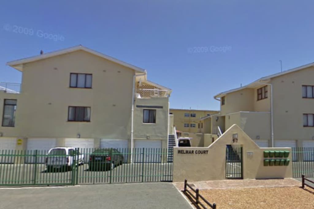 Secure complex with friendly neighbours