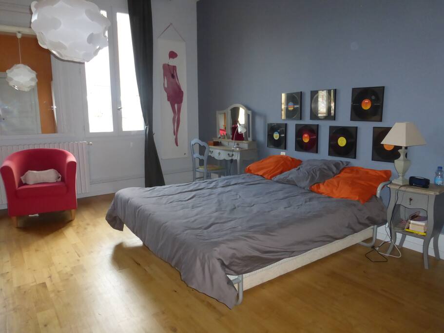 Lit de 160 cm
Chambre 30 m2