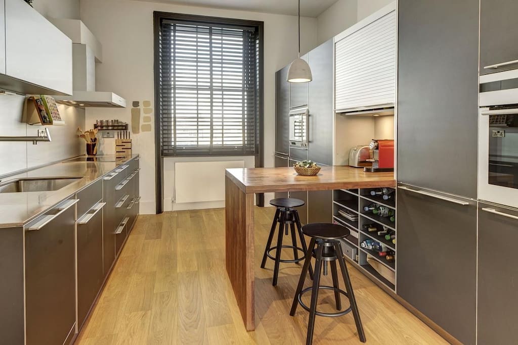 Balthaup kitchen with Siemens and Gaggenau appliances and oven