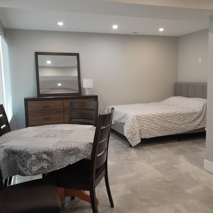 Private bedroom #4