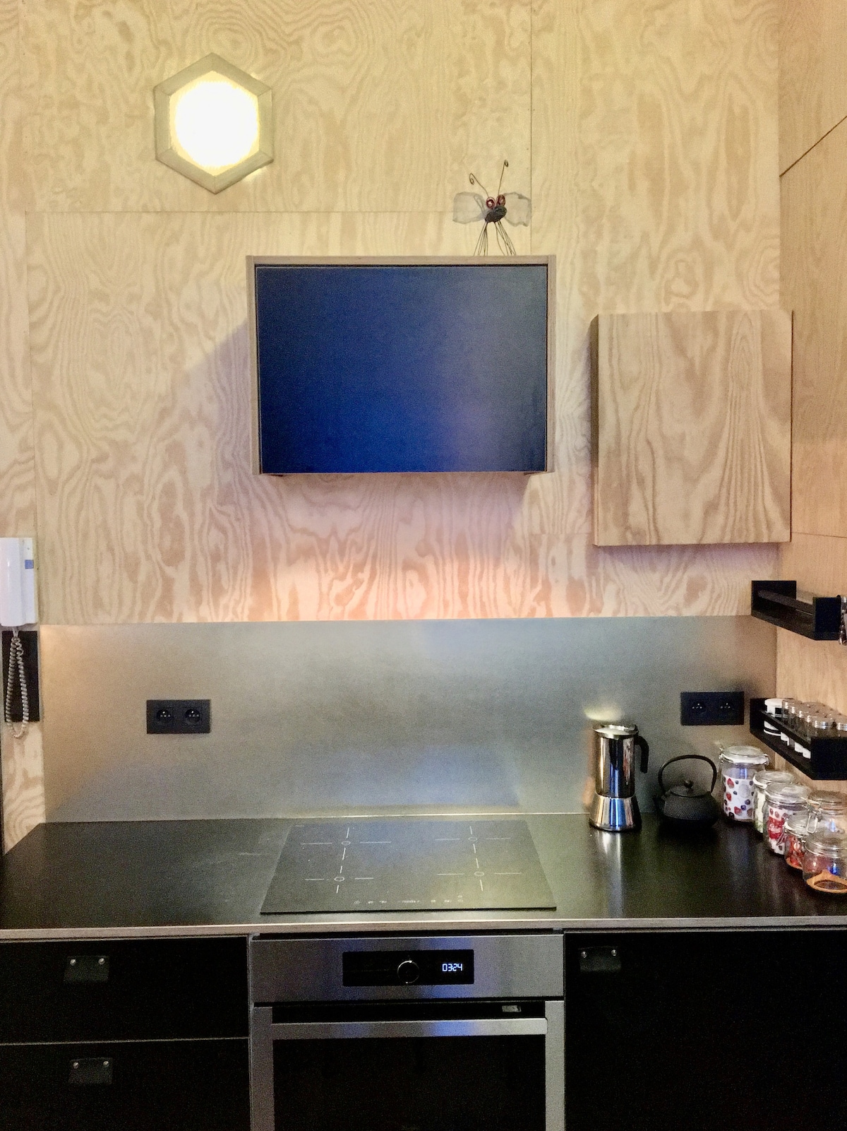 Cooking with induction at Bed Resort Belfort in Ghent