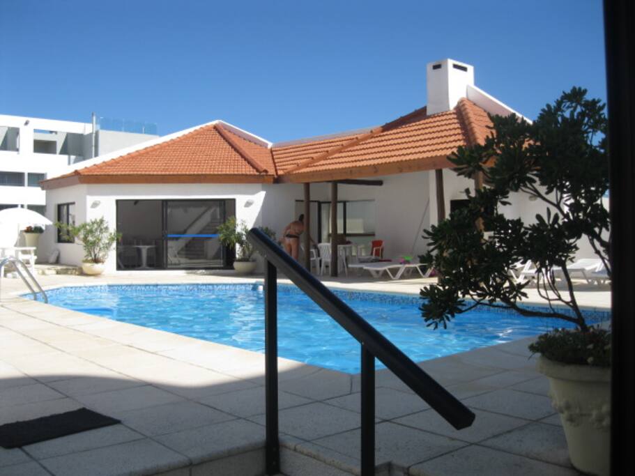 Barbacoa para 70 personas con servicio y piscina