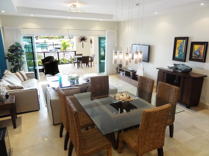 Cap Cana Luxurious Marina Condo, exclusive beach!