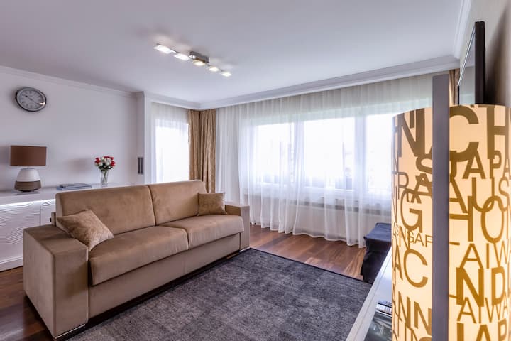 Amazing 1bed Balcony- 60m2 Flat In The City Center - 뤽상부르