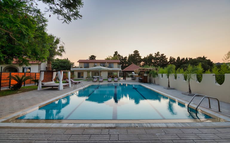 Pegasos luxury Villa