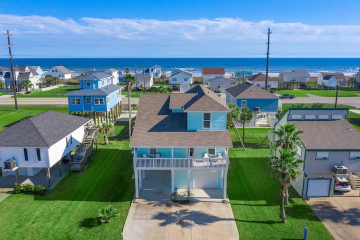 Vitamin Sea Game Room W Pool Table Sleeps 20 Houses For Rent In Galveston Texas United States