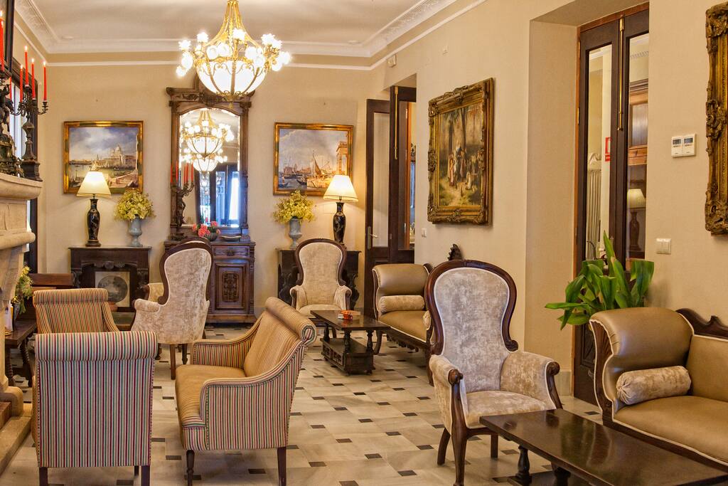 Salón de lectura con Chimenea