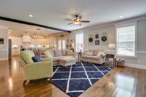 Spacious Masters Rental - 15 mi. from the National