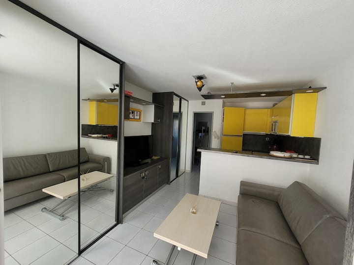 მისაღები სივრცე