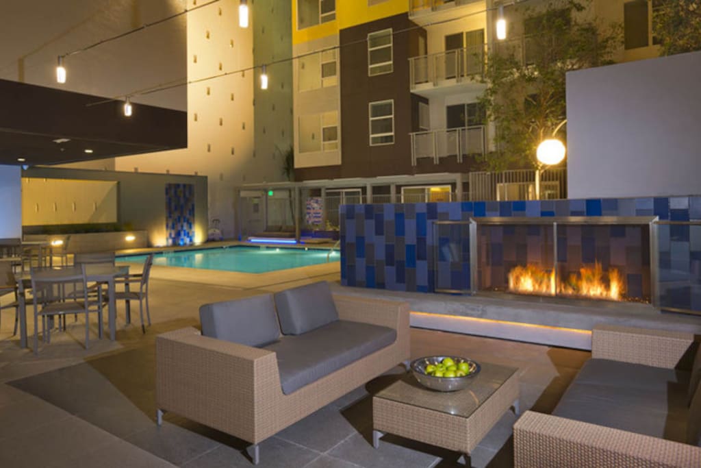 Put your feet up, drink a glass of wine and enjoy the romantic chill out door fire place.