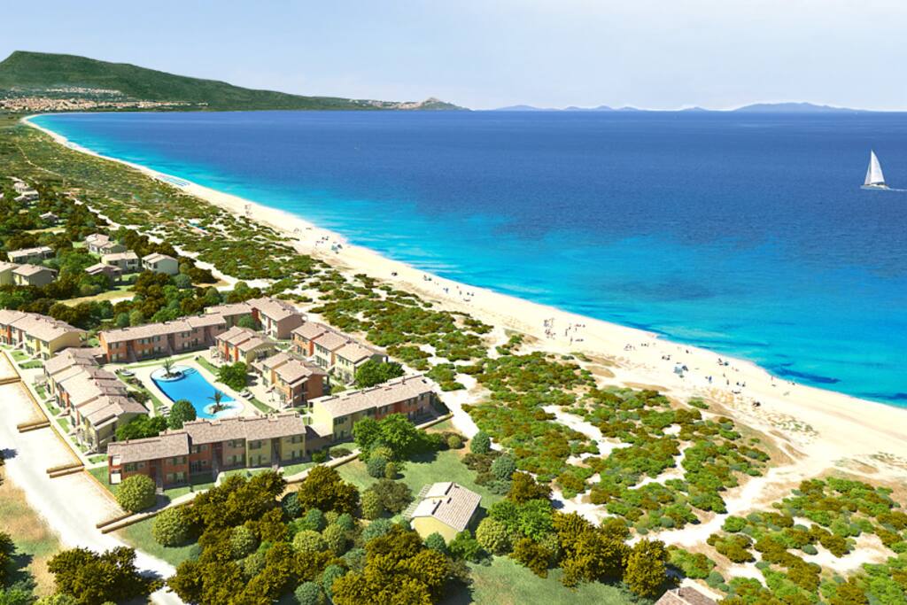 HOUSE ON THE BEACH & POOL SARDINIA Townhouses for Rent in BADESI