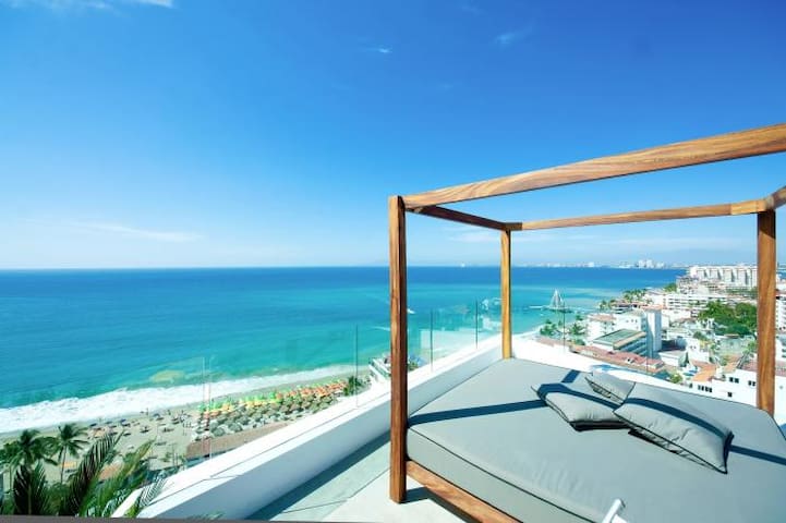 CONDO WITH OCEAN VIEW ROMANTIC ZONE