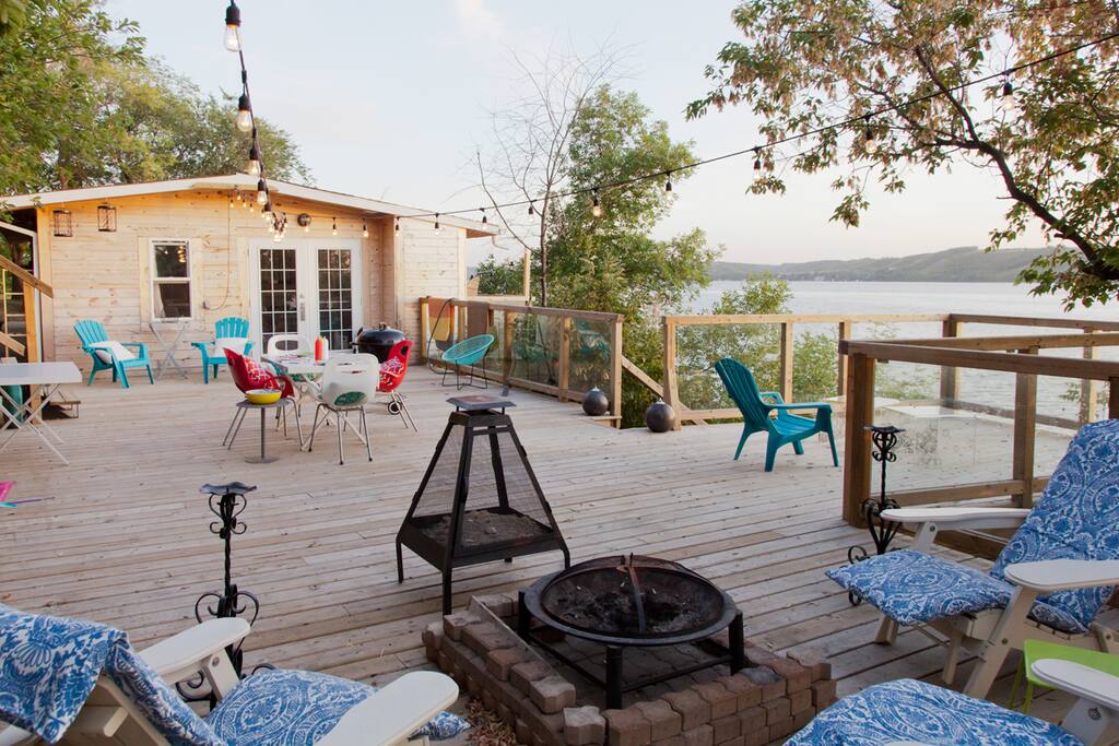 11 Crazy Airbnbs You Can Rent In Canada That Look Too Cool To Be True