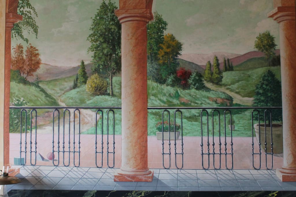 Trompe-l'oil in the living room